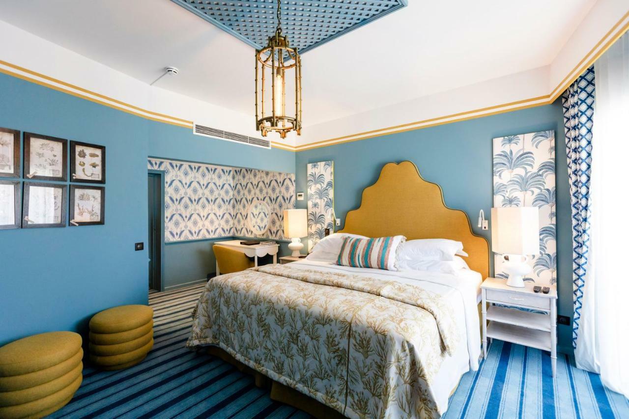 The Albatroz Hotel Cascais Exterior foto A bedroom at the hotel